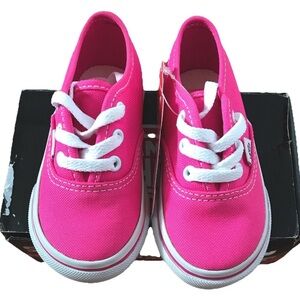 Vans Classics Pink White Lace Up Sneaker Shoes Infant Toddler Size 4.5–NWT